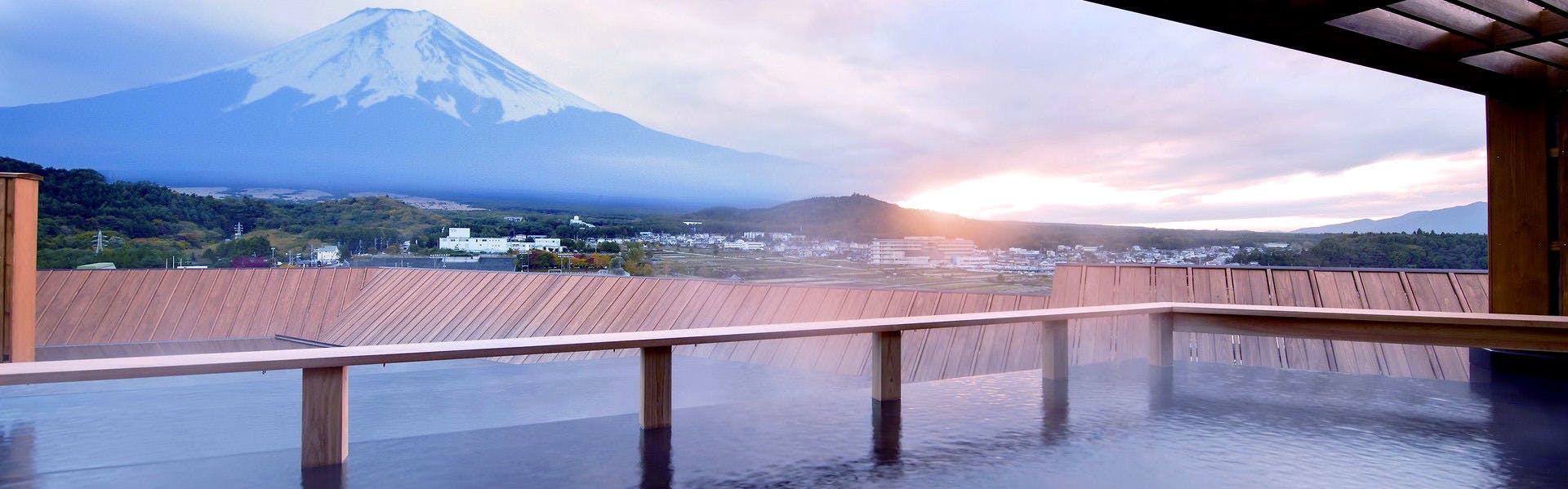 庭園と感動の宿 富士山温泉 ホテル鐘山苑