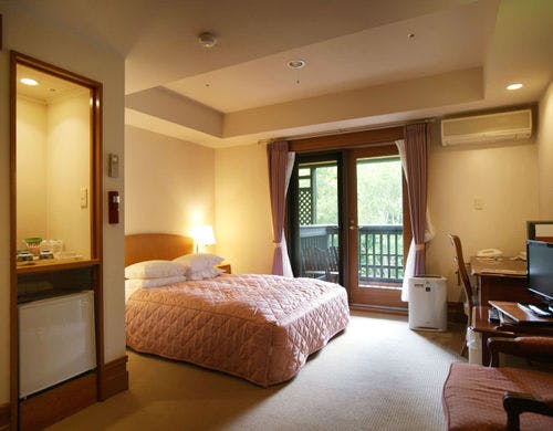 中禅寺金谷ホテルの部屋～セミダブル 全室が中禅寺湖側