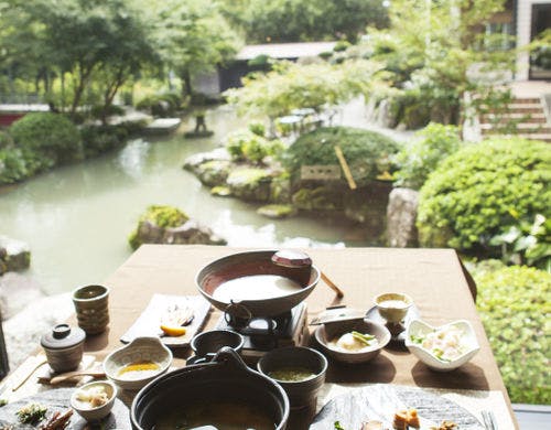 船山温泉の山梨に関わりの深い食材を用いた当館オリジナルの料理。