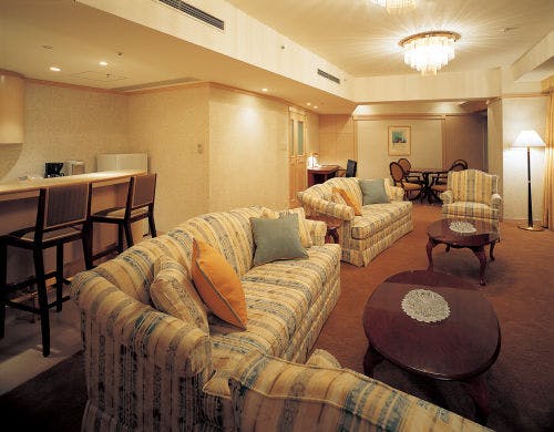 札幌プリンスホテルの部屋～ロイヤルスイートルーム（ツイン） 喫煙