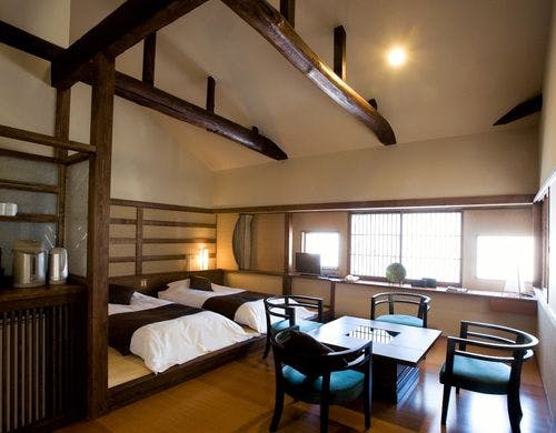 奈良屋の部屋～【泉游亭・つつじ】和室＋和ベッドルーム＋広縁