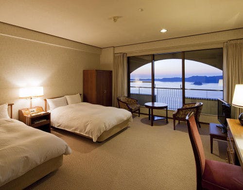 ホテルニューアワジ プラザ淡路島の部屋～スタンダード洋室（34平米・鳴門海峡ビュー） 【禁煙】