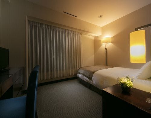 名古屋観光ホテルの部屋～コンフォートフロアセミダブル（18平米）禁煙