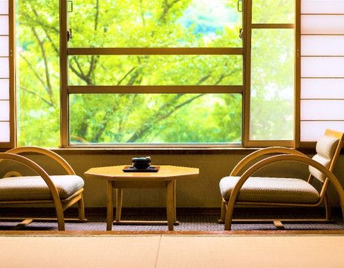 箱根湯本温泉　ホテル河鹿荘の部屋～【川側】12帖 和室