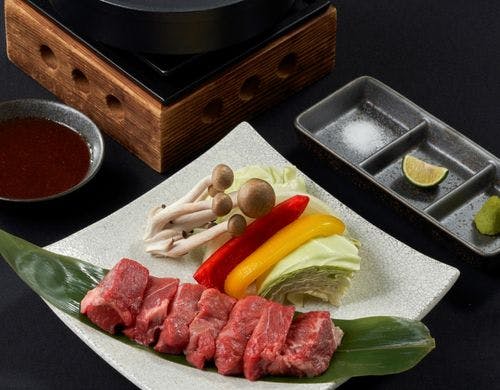 hotel around TAKAYAMAの飛騨牛赤身肉の陶板焼き夕食
