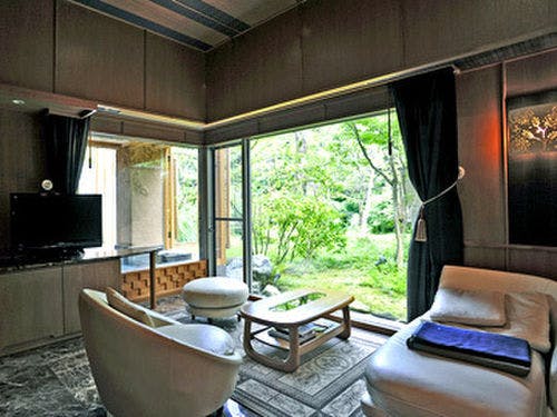 別邸　仙寿庵の部屋～客室専用露天風呂付「洋室ツインルーム」