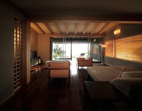 知多半島　海のしょうげつの部屋～伊勢湾を望む　露天風呂付平屋客室B　64平米【禁煙】