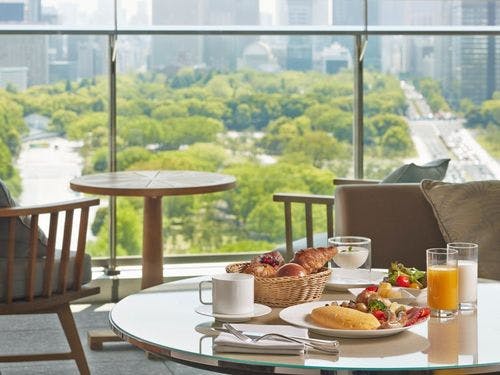パレスホテル東京の朝食（インルームダイニング）