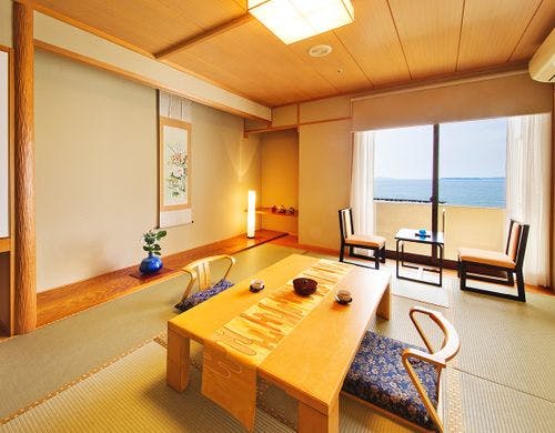海が奏でる癒しの宿　リゾートホテル美萩の部屋～日本海を望み、ベランダのある潮風と波音の【展望和室】