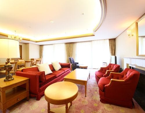 奈良ホテルの部屋～ロイヤルスイートルーム【新館・127.3平米】