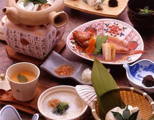 「四季の湯座敷」武蔵野別館のあさげ～自家製豆腐の会席膳