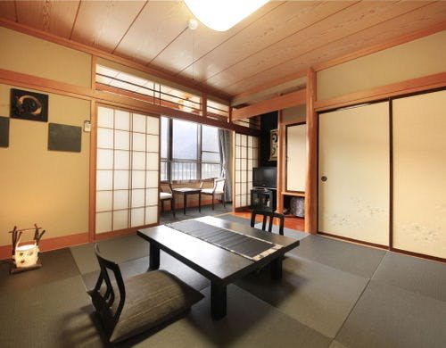 旅の宿 丸京の部屋～＜炭～SUMI～＞和室8畳