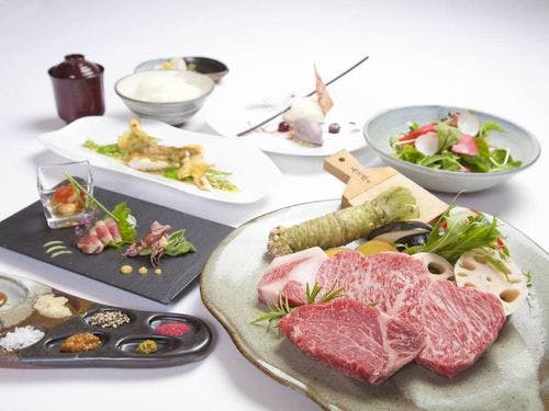 ホテル ラ・スイート神戸ハーバーランドの鉄板焼フルコースディナー「神戸牛と季節の味わい」