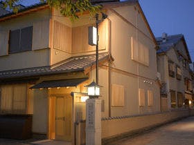 京の小宿宮川町 よし井