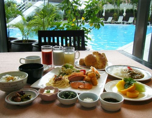 ホテルグランビューガーデン沖縄の朝食バイキング