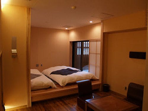 Onsen Ryokan 山喜の部屋～ベランダ付の「柚（ゆず）」