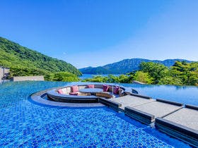 箱根・芦ノ湖 はなをり