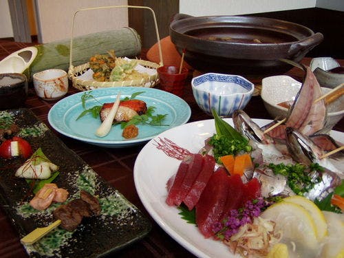 伊豆高原 旨い酒と料理の宿 森のしずくの季節によって替わる和食の会席仕立て