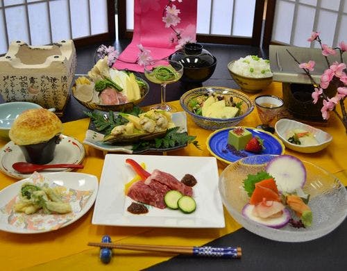蔵王温泉 岩清水料理の宿 季の里の華彩和食会席