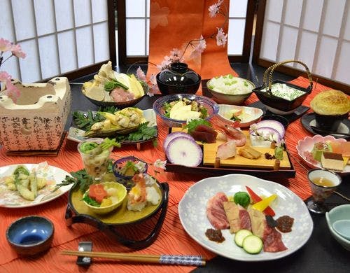 蔵王温泉 岩清水料理の宿 季の里の四季折々　季の里和食会席